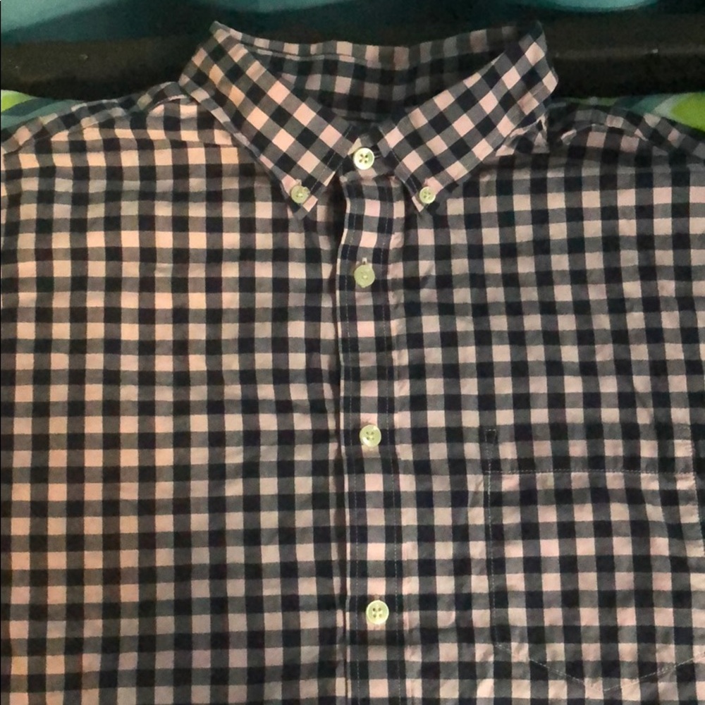 Ultra Soft Men’s button up shirt size L